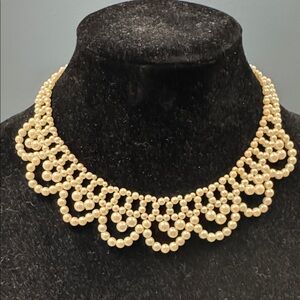 Elegant Cream Pearl Necklace